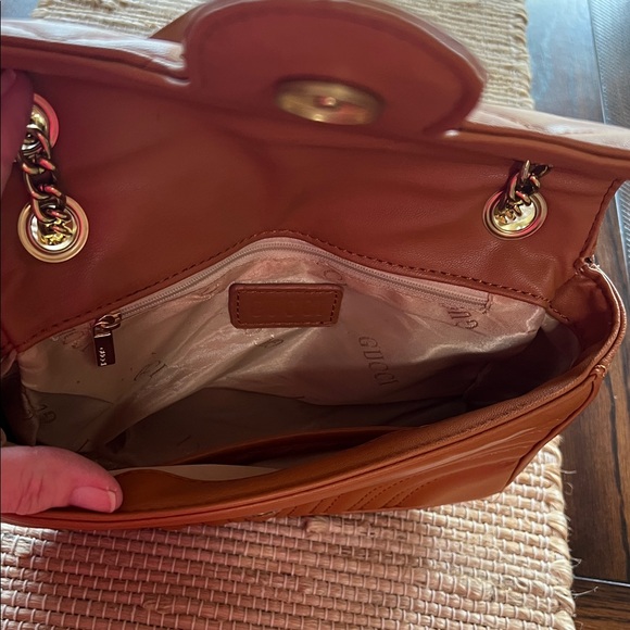 Tan Shoulder Bag with Gold Chain - Picture 3 of 4